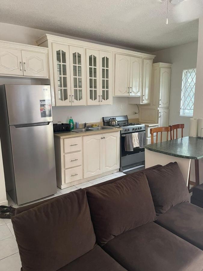 Finest Accommodation Marley Manor Apt # 513 Ground Floor 6 Marley Rd Kgn 6 คิงส์ตัน ภายนอก รูปภาพ