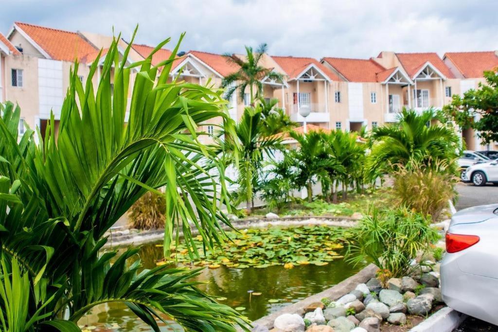 Finest Accommodation Marley Manor Apt # 513 Ground Floor 6 Marley Rd Kgn 6 คิงส์ตัน ภายนอก รูปภาพ
